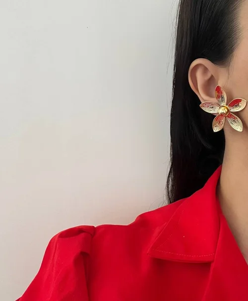 گوشواره طلایی طرح تک گل