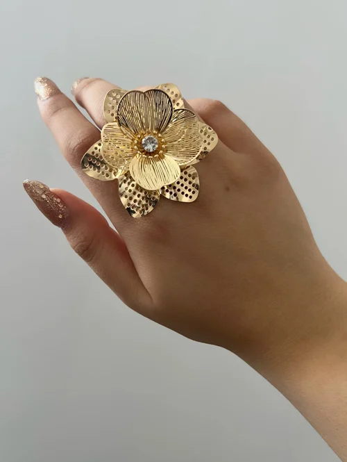 انگشتر طرح گل کد ۰۱۳