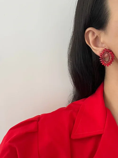 گوشواره جواهری قرمز طرح نگین