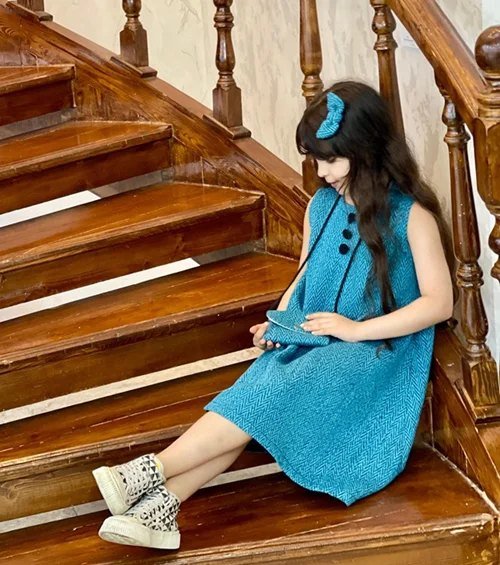 پیراهن دخترانه شنل آبی